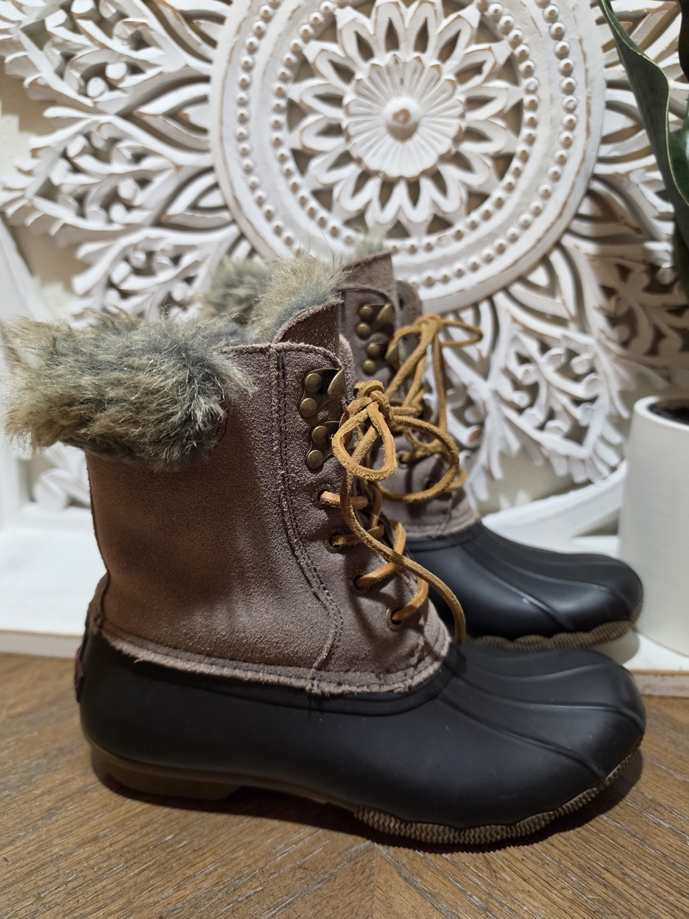 Sperry Brown Faux-Fur Lace-Up Winter Boots Womens Size 6 - Picture 3 of 6